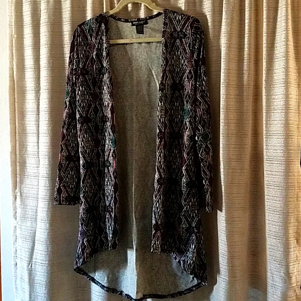 Longsleeved Aztec Pattern Cardigan